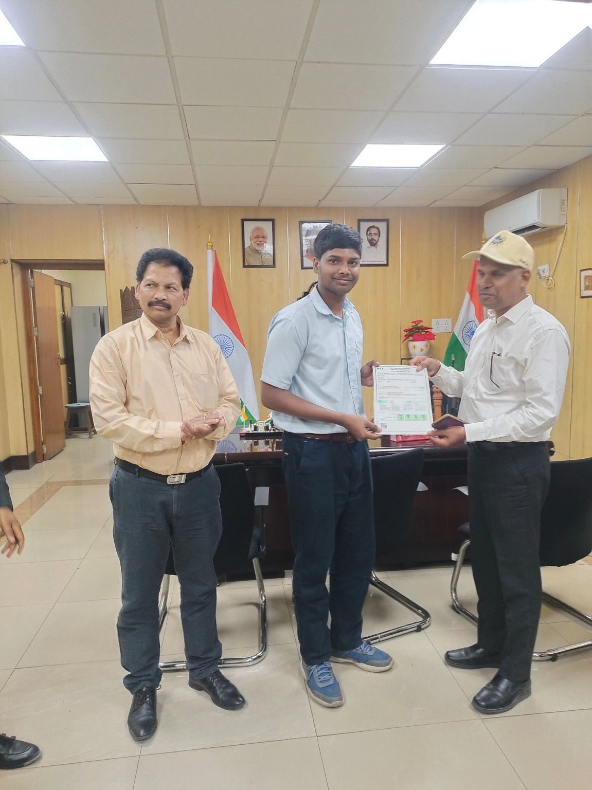 Certificate presentation